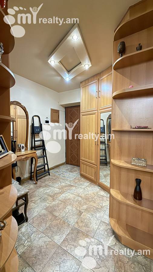 4 bedroom apartment for sale Aghbyur Serob St, Arabkir Yerevan, 159032