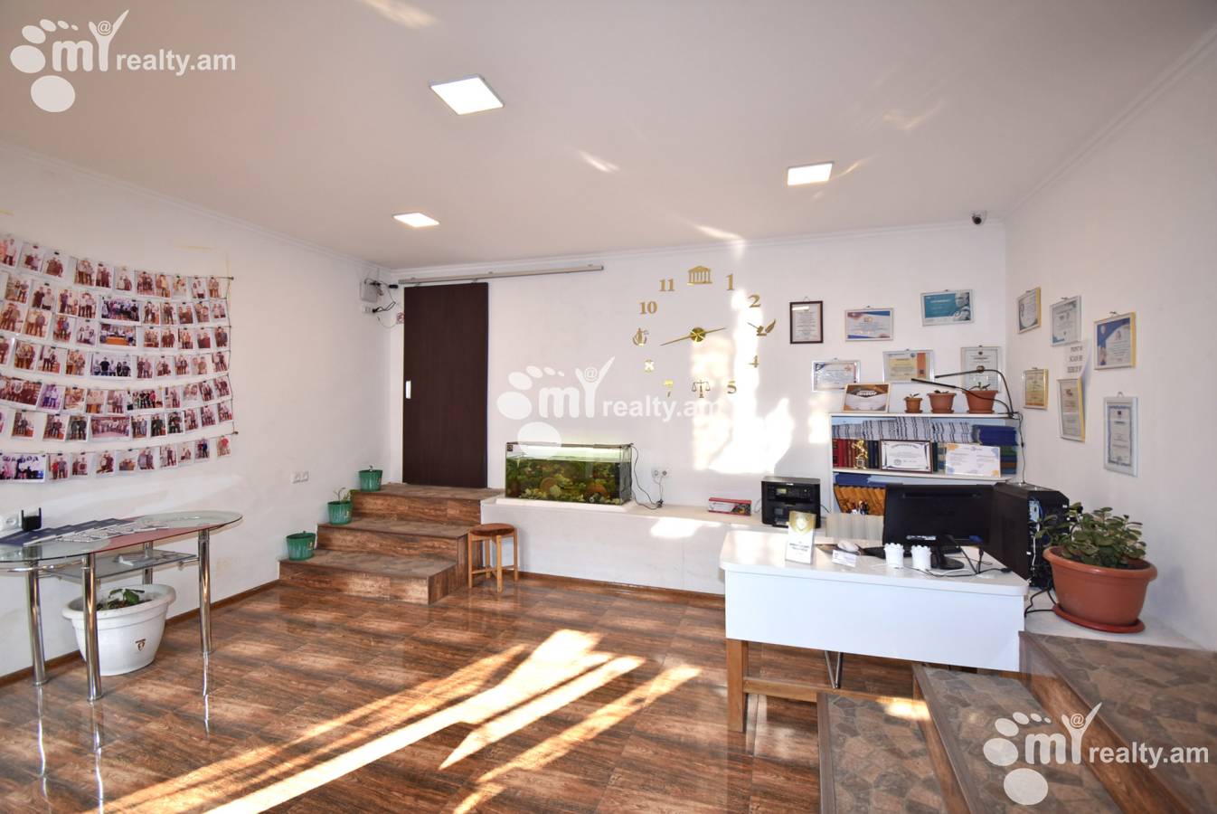 Commercial for sale خیابان هالابیان, آچاپنیاک ایروان, 155116