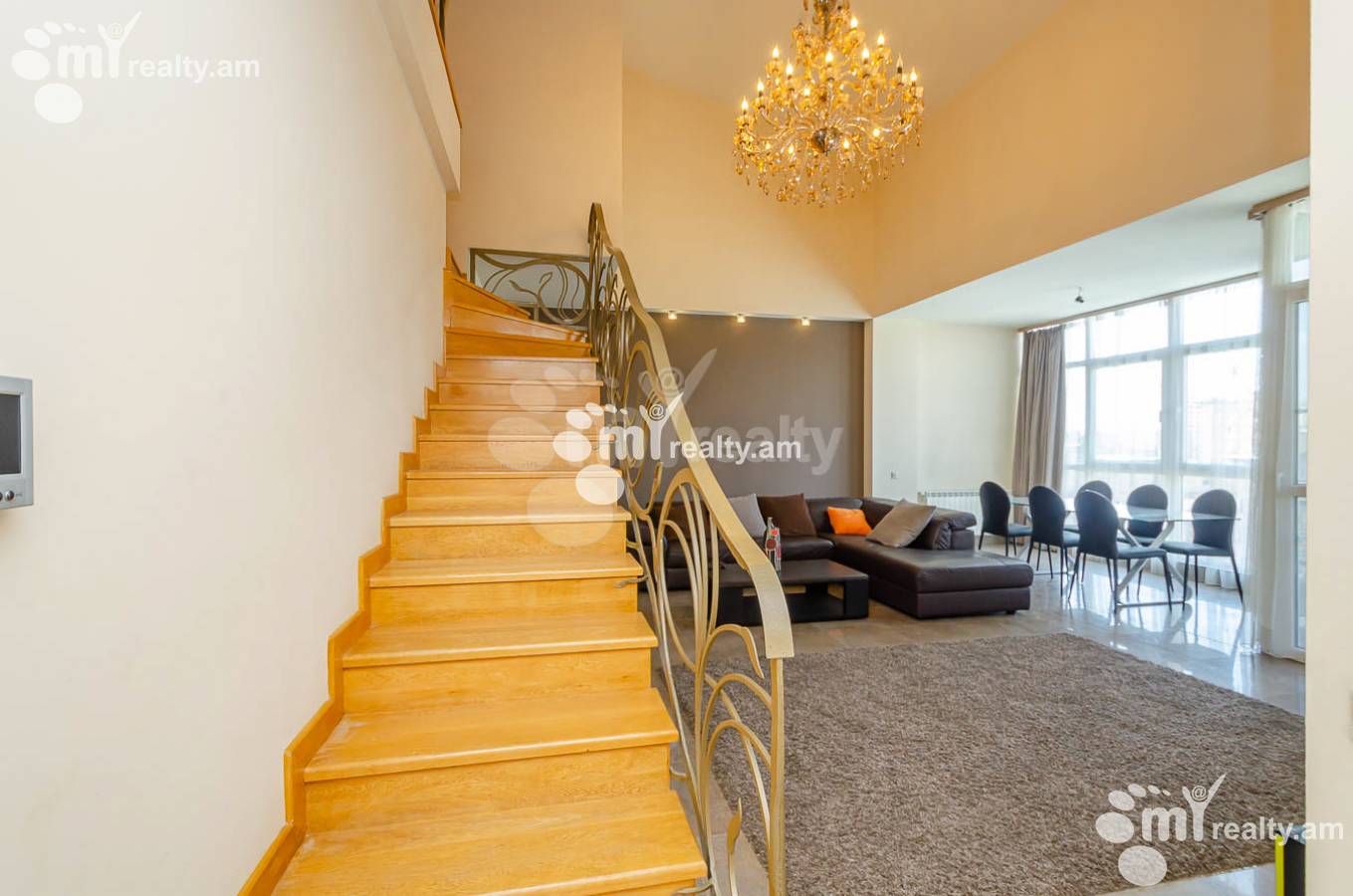 4 bedroom apartment for rent Rostom St, Center Yerevan, 144583