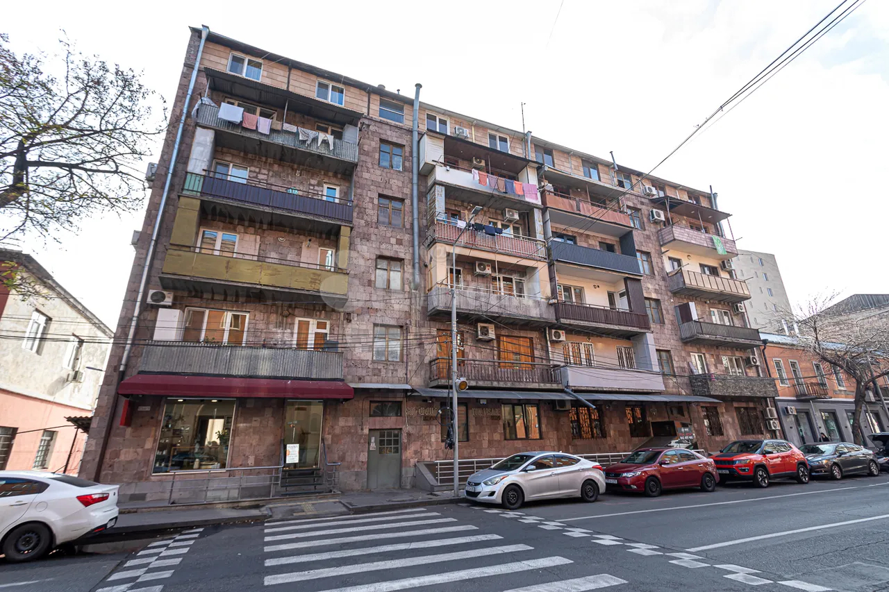 Commercial property for sale Leo St, Center Yerevan, 157705