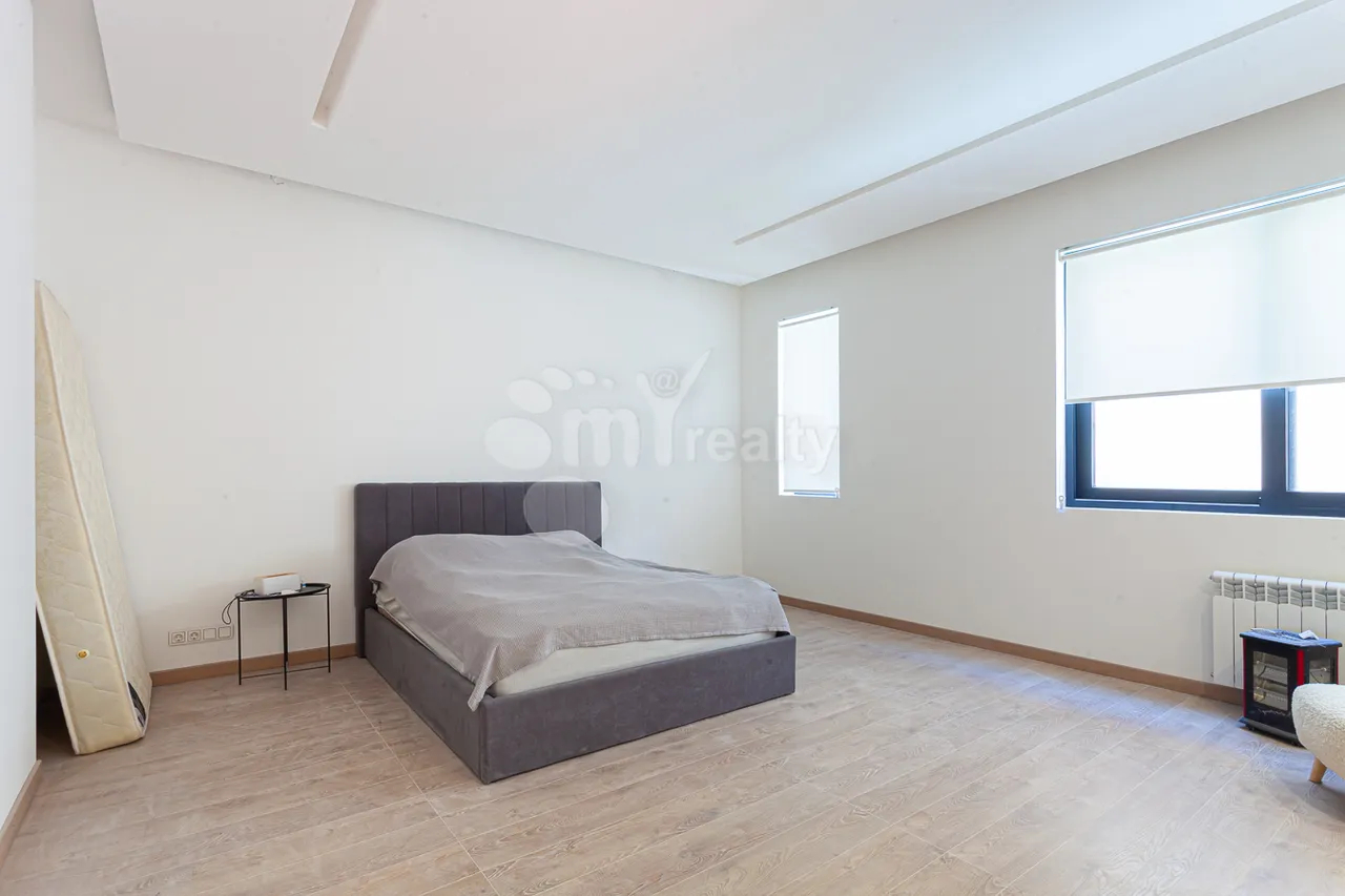 House for rent Antarayin St, Center Yerevan, 158351