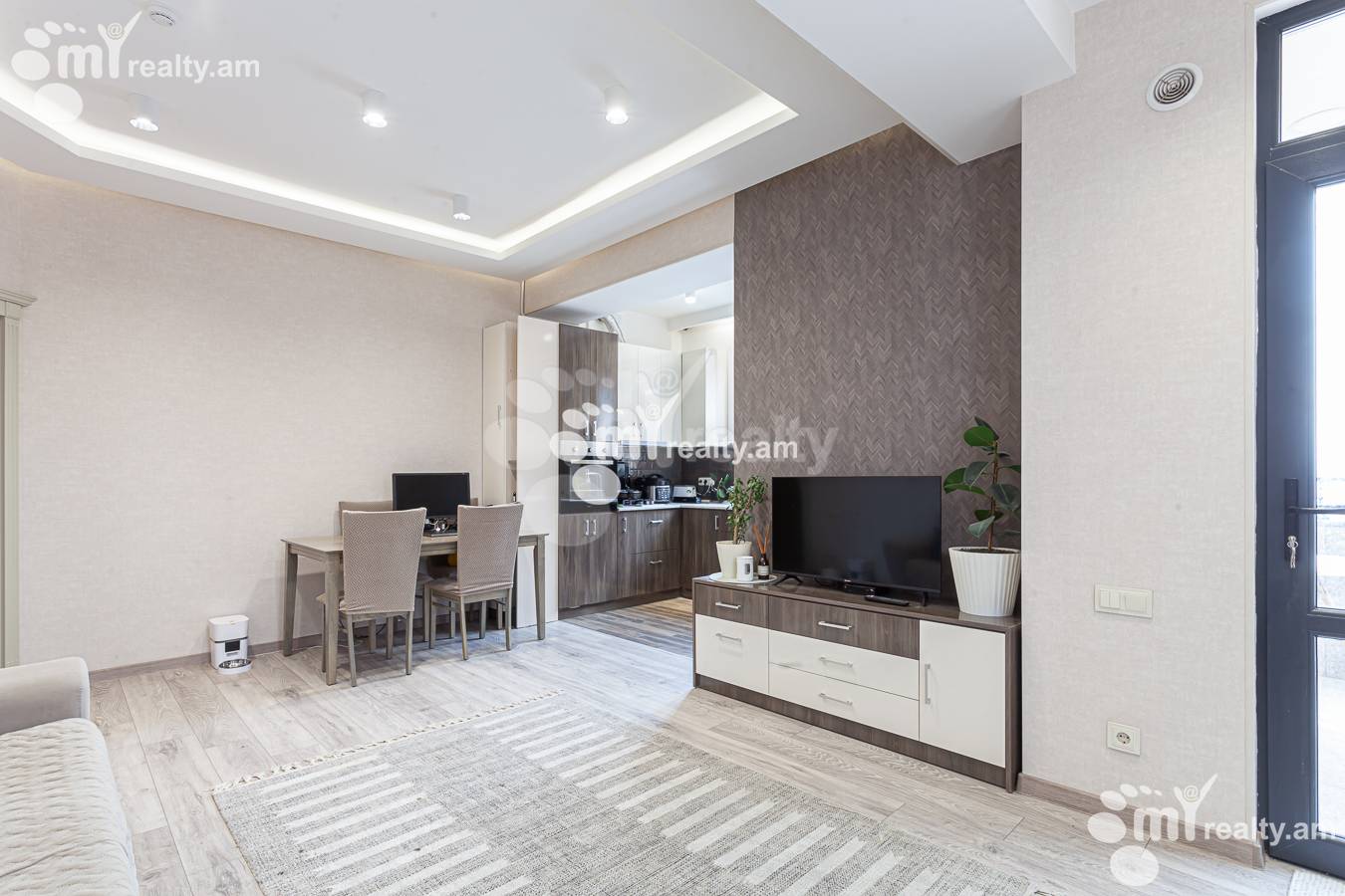 3 bedroom apartment for sale N. Tigranyan dead end, Arabkir Yerevan, 156040
