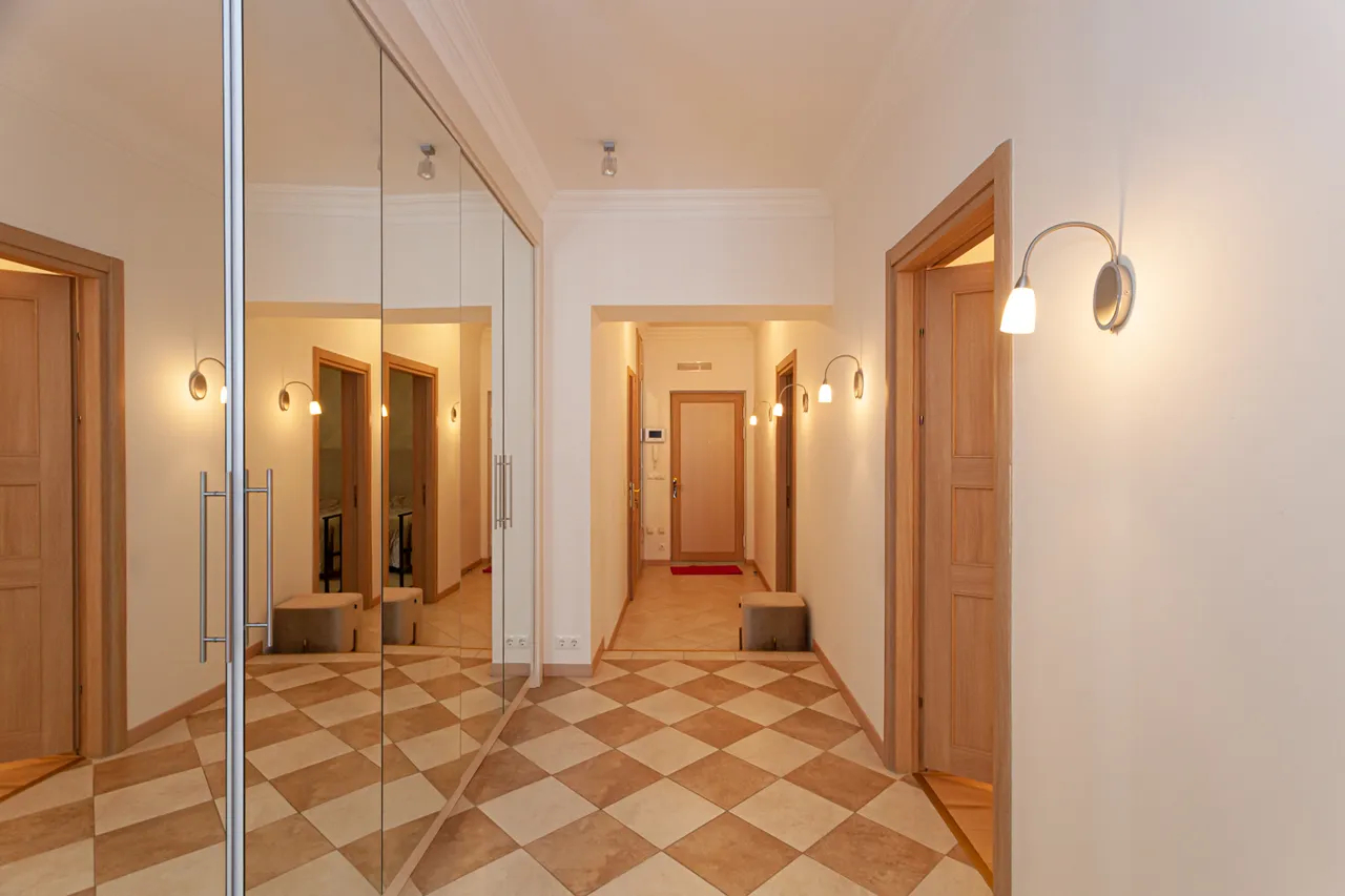 3 bedroom apartment for rent Northern (Hyusisayin)  Ave, Center Yerevan, 158853