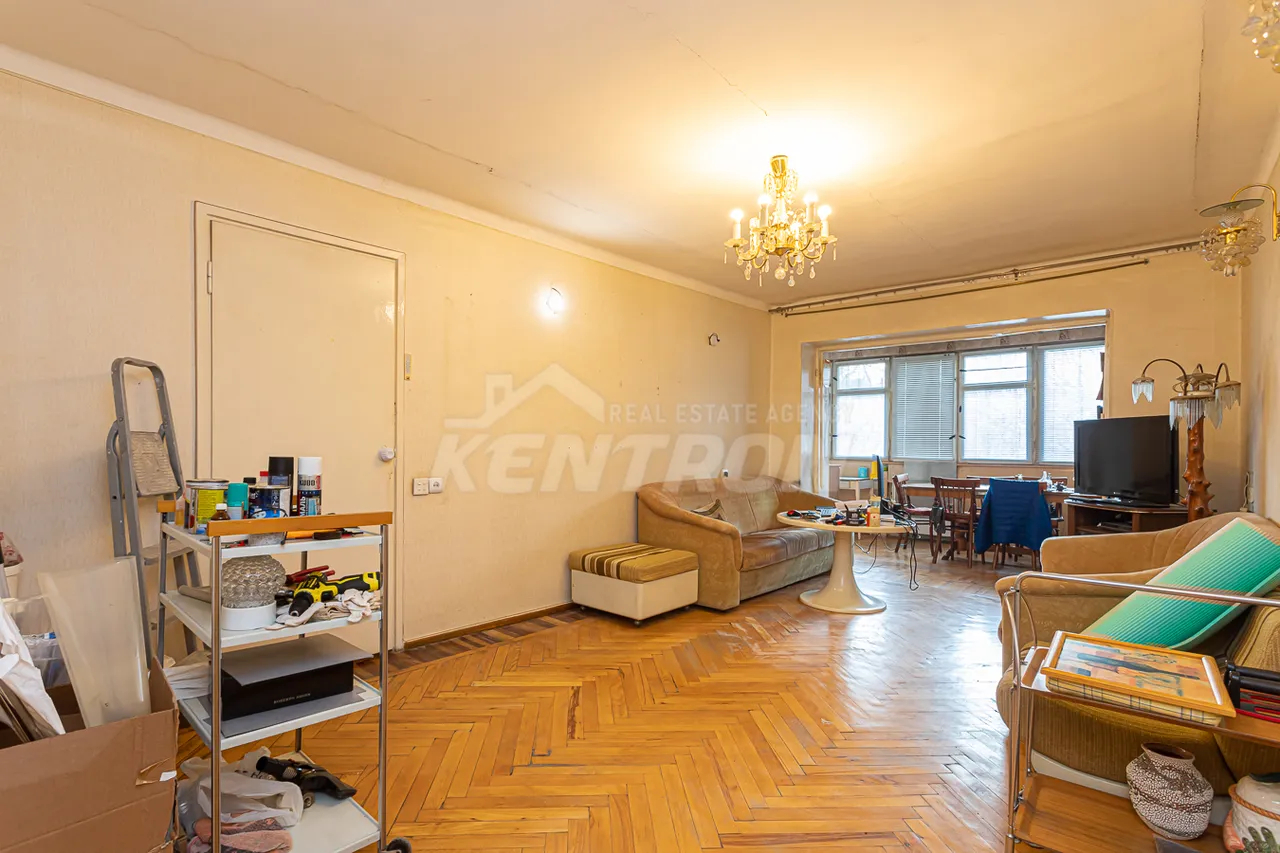 3 bedroom apartment for sale Buzand St, Center Yerevan, 158422