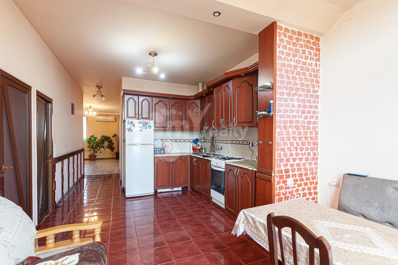 3 bedroom apartment for sale Orbeli Yeghbayrner   St, Arabkir Yerevan, 160353