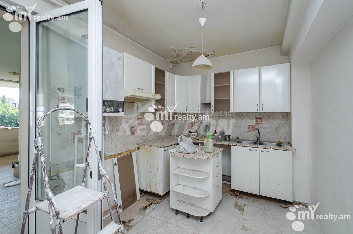 3 bedroom apartment for sale Pushkin St, Center Yerevan, 152379