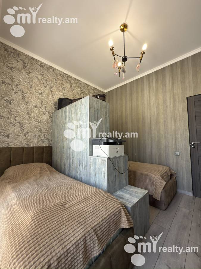 Купить 3 комнатную квартиру Давиташен 1 ый блок, Давташен Ереван, 156491