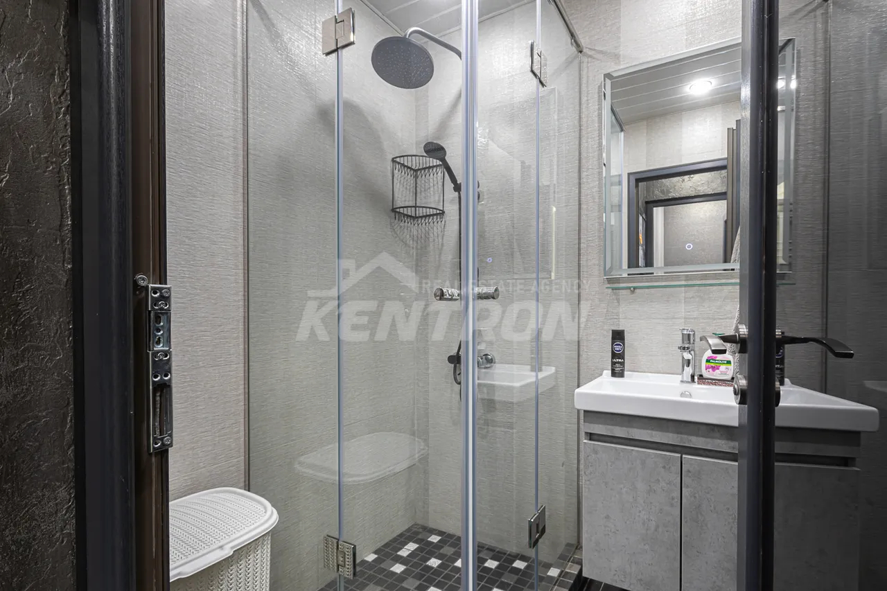 3 bedroom apartment for sale خیابان اِ. کوچار, مرکز شهر ایروان, 159485