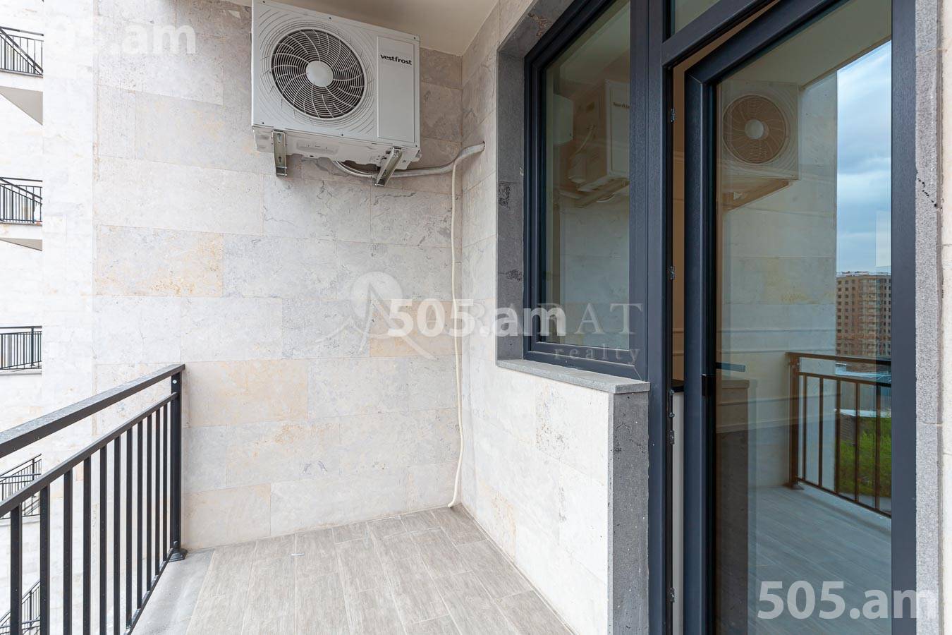 Купить 3 комнатную квартиру Грибоедов ул, Арабкир Ереван, 155205