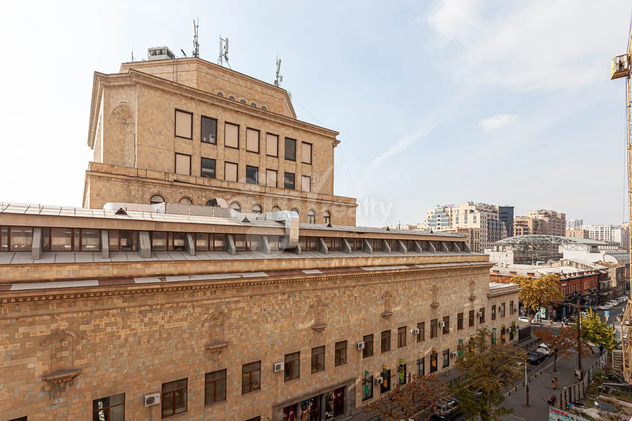 3 սենյականոց բնակարան վարձով Արամի փող, Կենտրոն Երևան, 160116