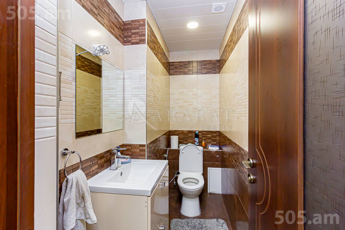 3 bedroom apartment for sale خیابان اِ. کوچار, مرکز شهر ایروان, 152485