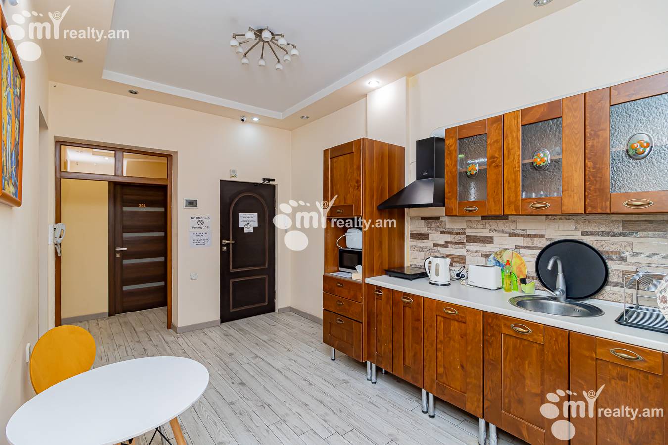 4 bedroom apartment for sale Hanrapetutyan St, Center Yerevan, 152037