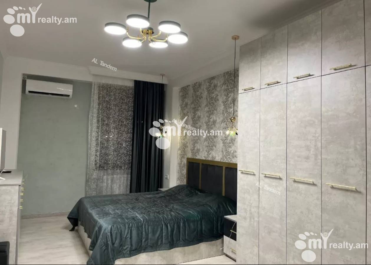 4 bedroom apartment for sale خیابان آرگیشتی, مرکز شهر ایروان, 126096