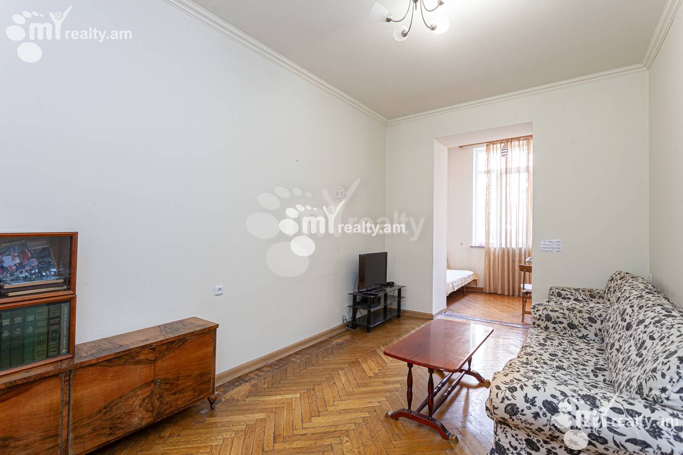 3 bedroom apartment for sale خیابان چارِنتس, مرکز شهر ایروان, 144765