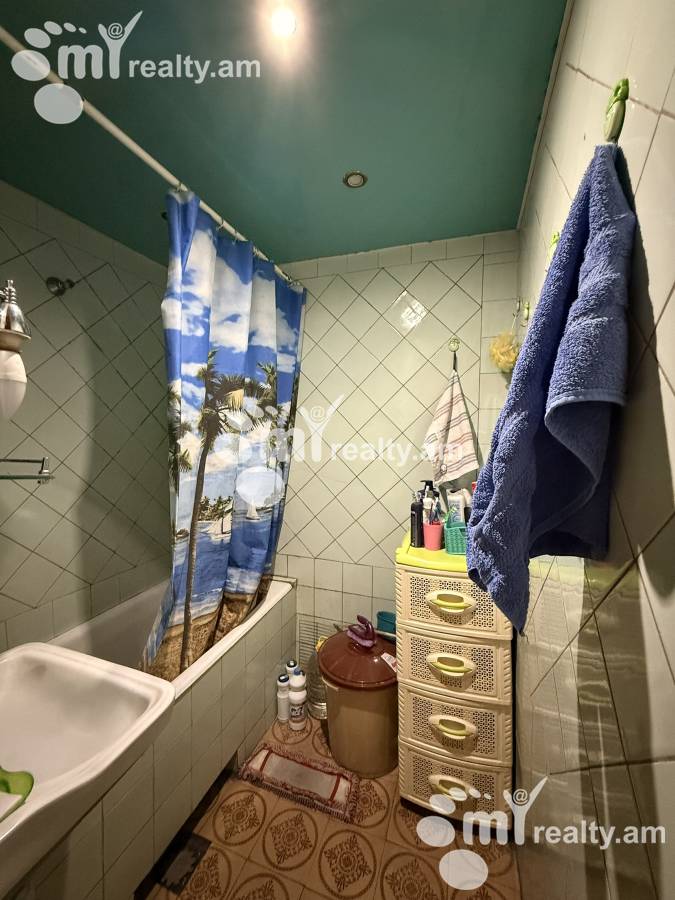 4 bedroom apartment for sale Tumanyan district, Awan Yerevan, 156719