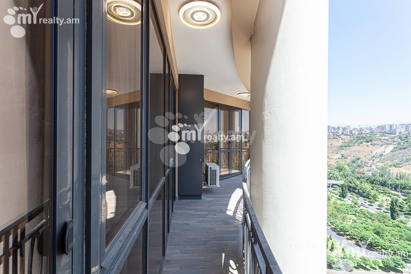 Снять 4 комнатную квартиру Сасна Црер ул., Давташен Ереван, 155838