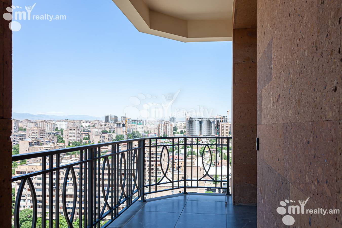 Снять 4 комнатную квартиру Сасна Црер ул., Давташен Ереван, 155838