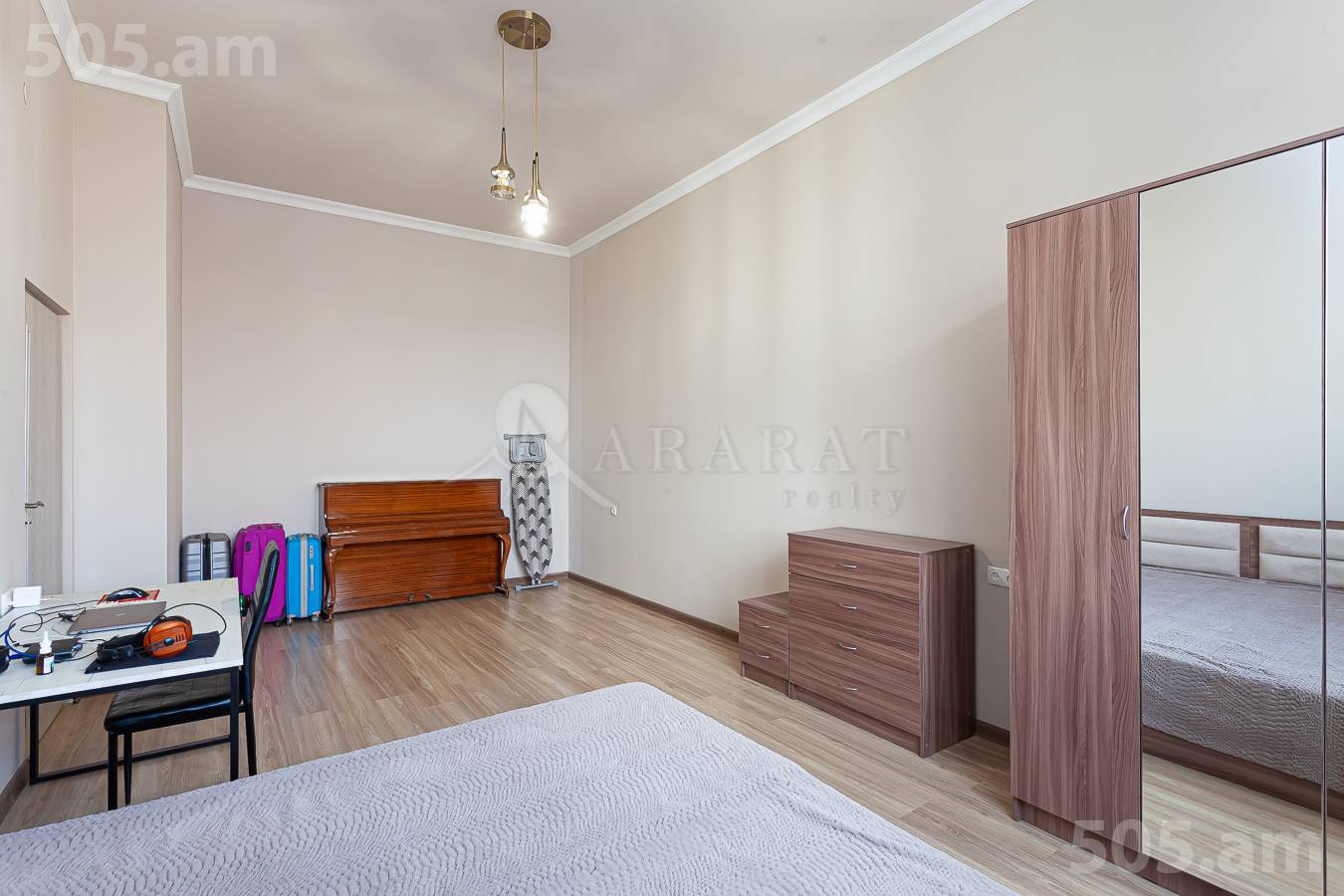 3 bedroom apartment for sale Argishti St, Center Yerevan, 149359