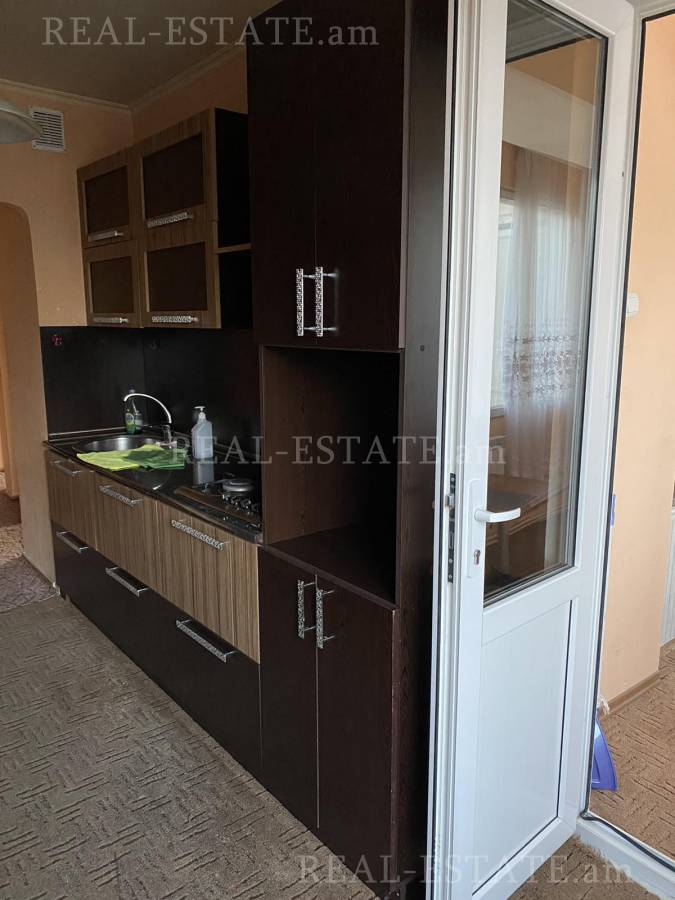 2 bedroom apartment for sale خیابان وِراتسیان, مرکز شهر ایروان, 130850