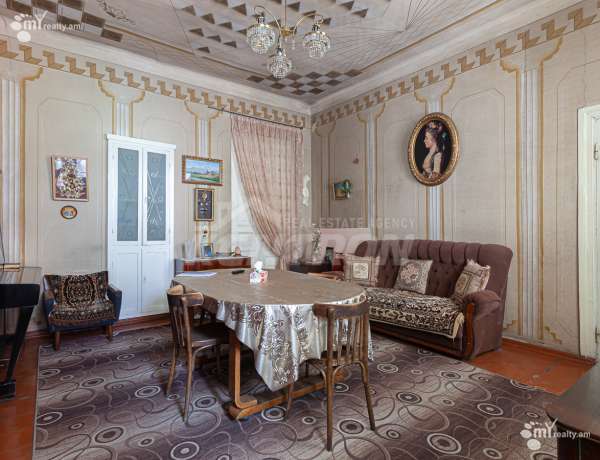 3-senyakanoc-bnakaran-vacharq-Yerevan-Center