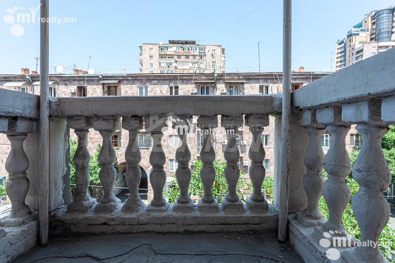 3 bedroom apartment for sale خیابان نعلبندیان, مرکز شهر ایروان, 155702