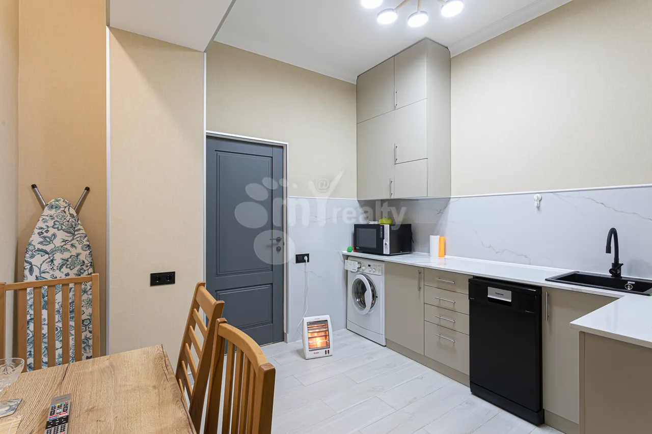 Купить 2 комнатную квартиру Арабкир 51ый ул, Арабкир Ереван, 158645