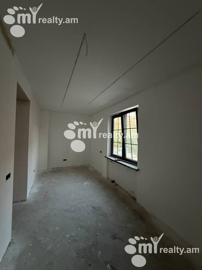 3 bedroom apartment for sale خیابان کومیتاس, عربگیر ایروان, 161197