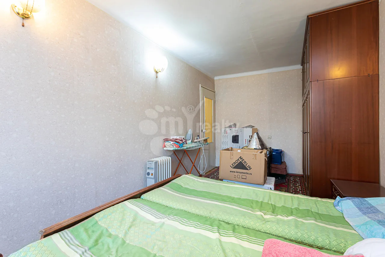 3 bedroom apartment for sale Buzand St, Center Yerevan, 158424