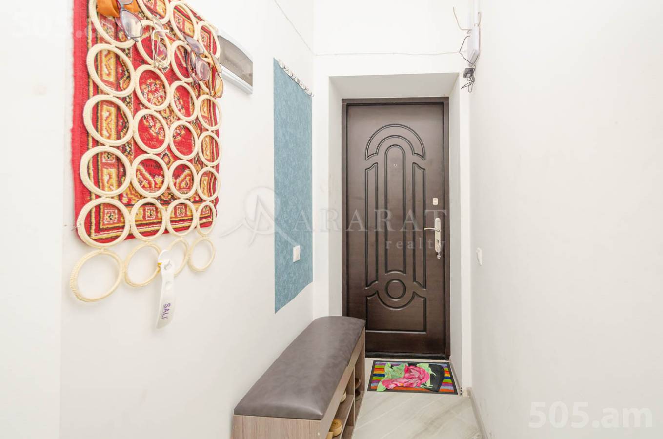 2 սենյականոց բնակարան  Մաշտոցի պող, Կենտրոն Երևան, 149583