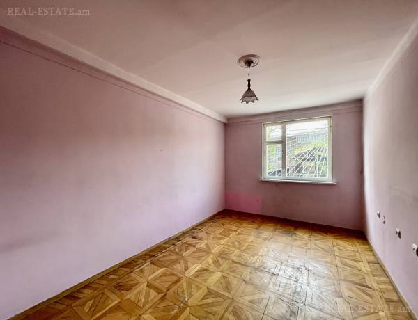 3-senyakanoc-bnakaran-vacharq-Yerevan-Arabkir