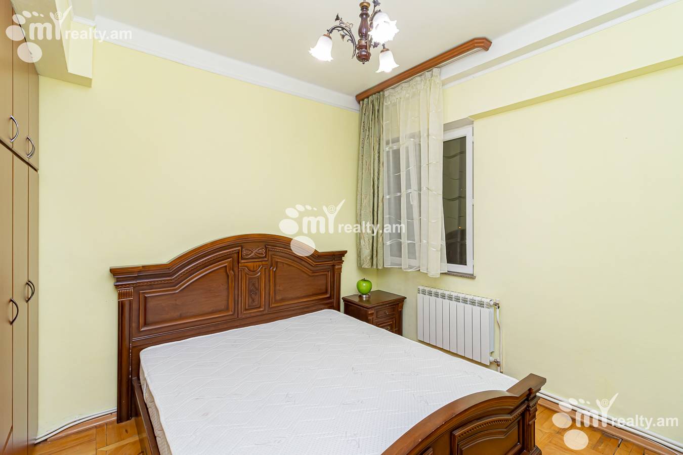 Купить 1 комнатную квартиру Д. Демирчян ул, Центр Ереван, 152116