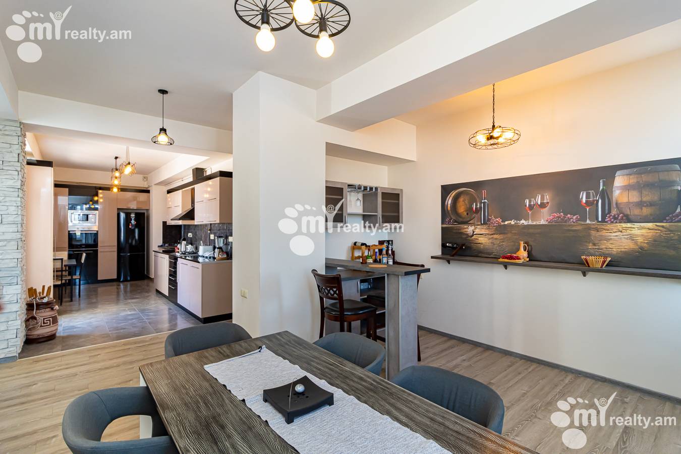 Снять 4 комнатную квартиру Давиташен 4 ый блок, Давташен Ереван, 153319