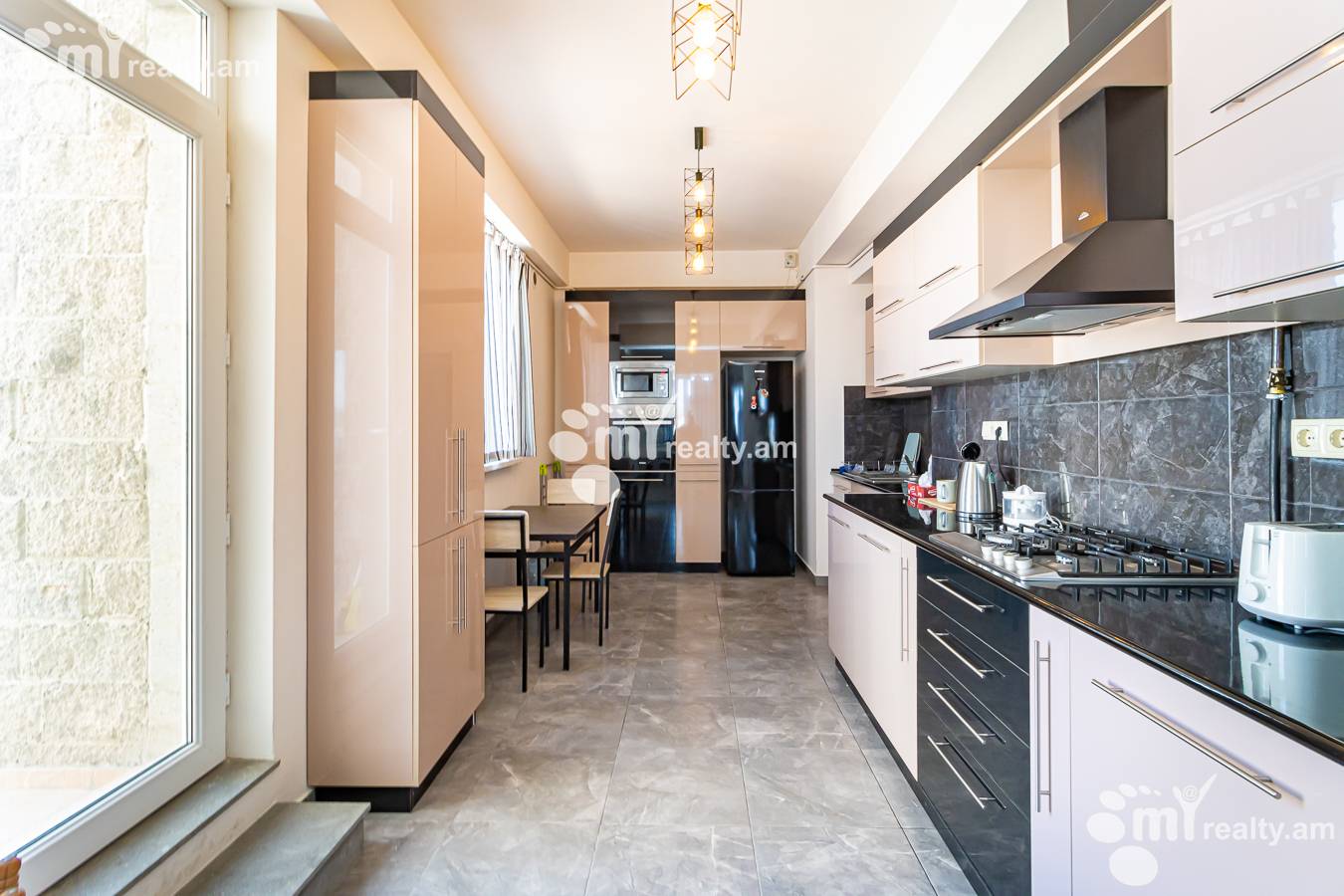 Снять 4 комнатную квартиру Давиташен 4 ый блок, Давташен Ереван, 153319