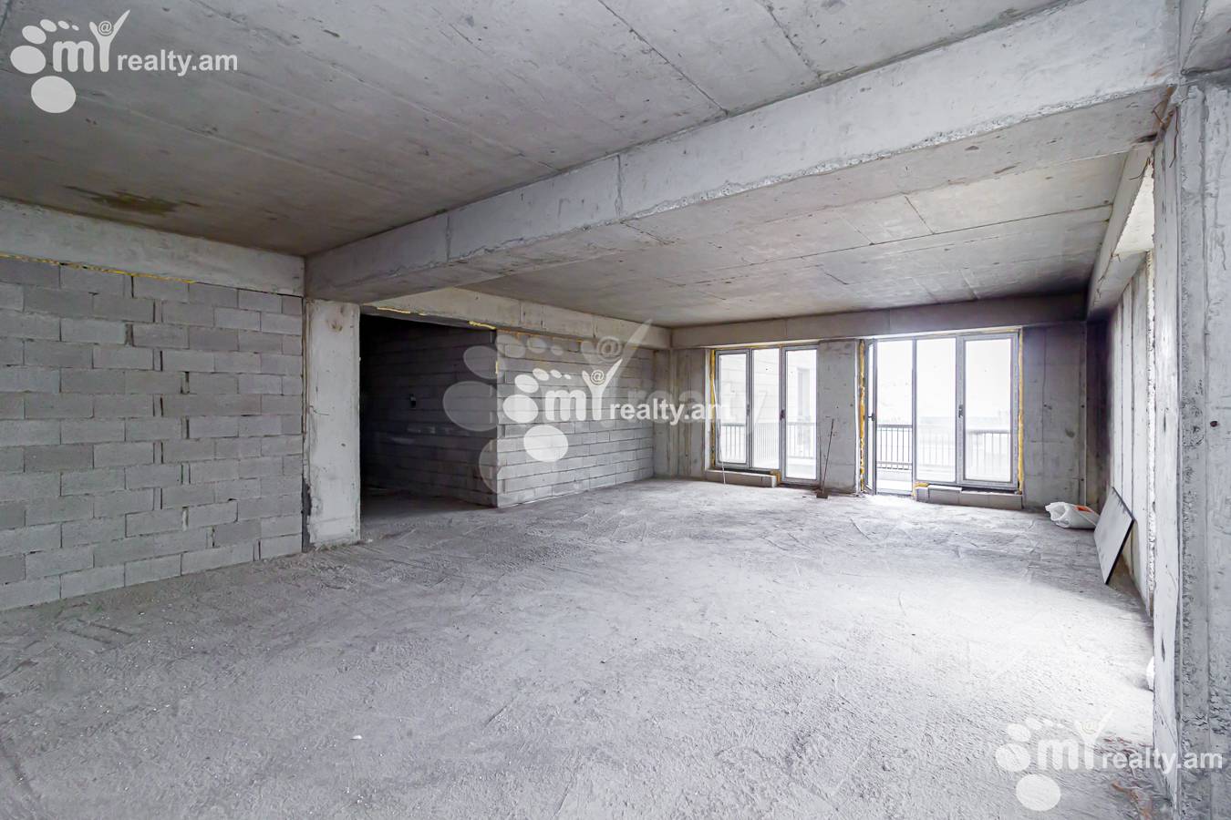 3 bedroom apartment for sale خیابان پارونیان, مرکز شهر ایروان, 151911