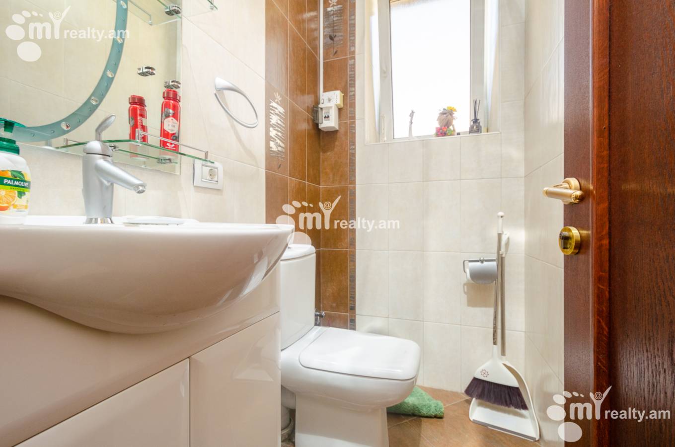 4 սենյականոց բնակարան վարձով Չայկովսկու փող, Կենտրոն Երևան, 154235