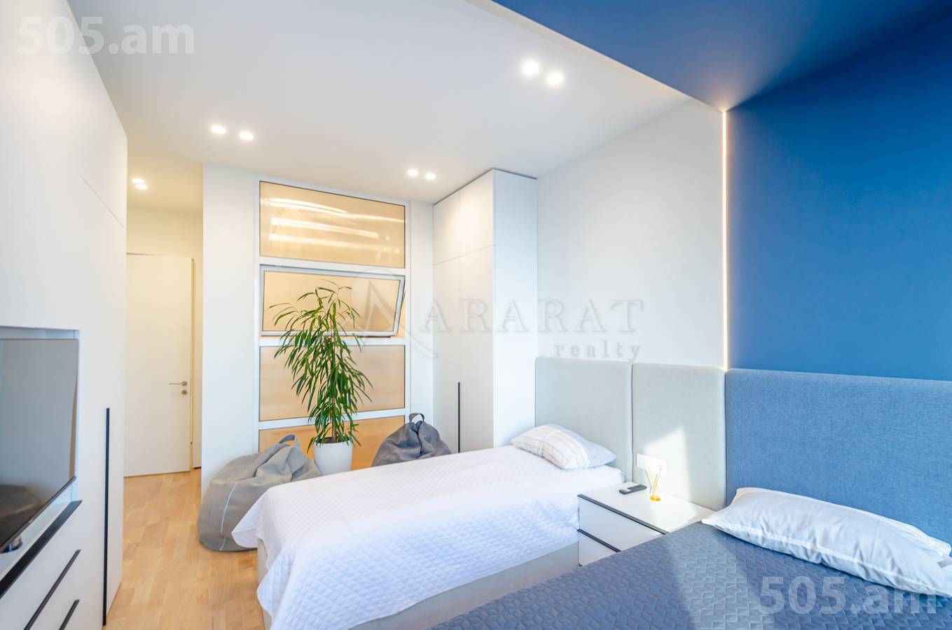 Купить 4 комнатную квартиру Фучик ул, Ачапняк Ереван, 153417