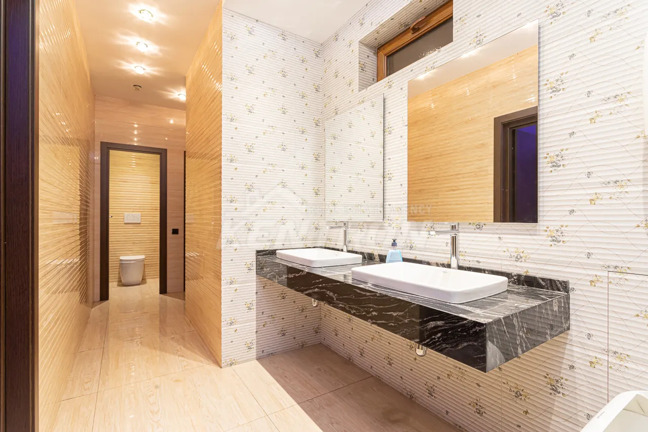 Commercial property for sale Shiraz St, Adjapnyak Yerevan, 158295