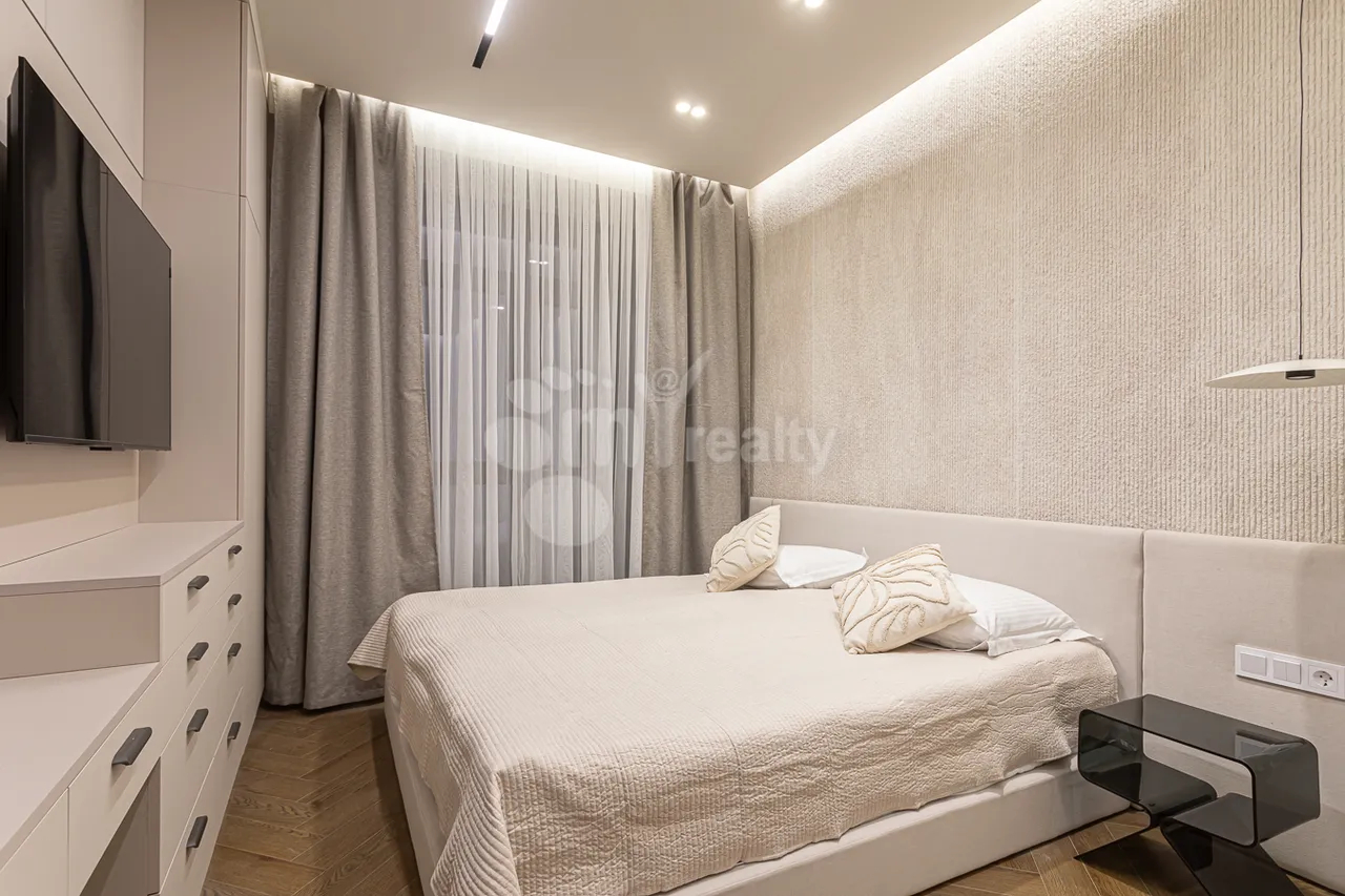 Снять 2 комнатную квартиру Аршакуняц пр, Центр Ереван, 158342