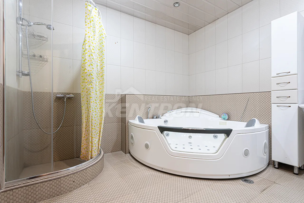 Снять 3 комнатную квартиру Северный пр, Центр Ереван, 158074