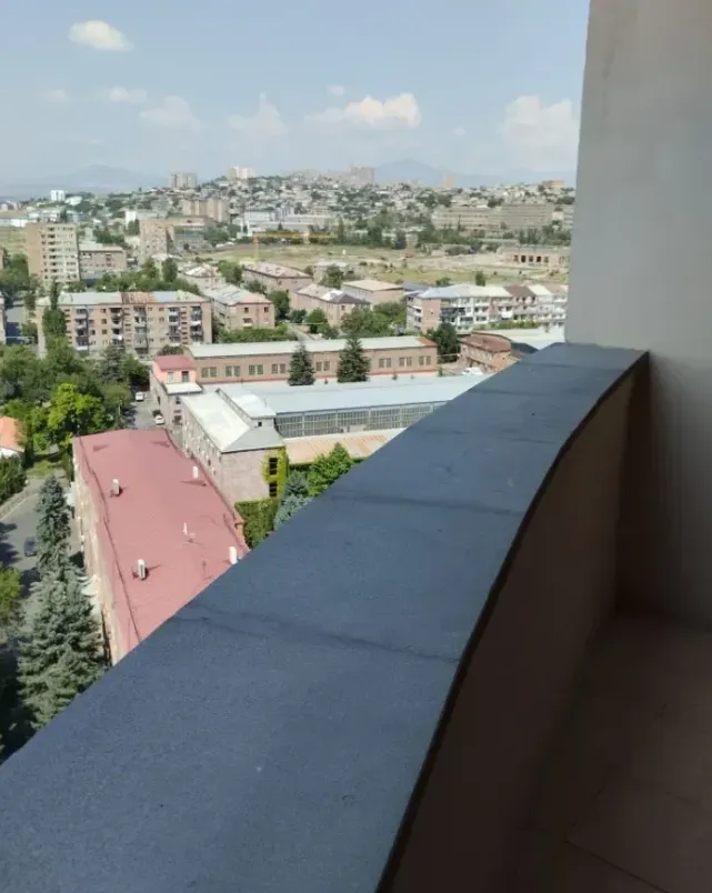 3 սենյականոց բնակարան  Ադոնց փող, Արաբկիր Երևան, 160927