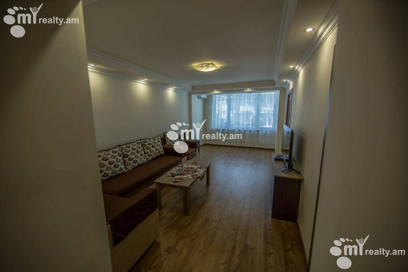 3 սենյականոց բնակարան  Նալբանդյան փող, Կենտրոն Երևան, 155623