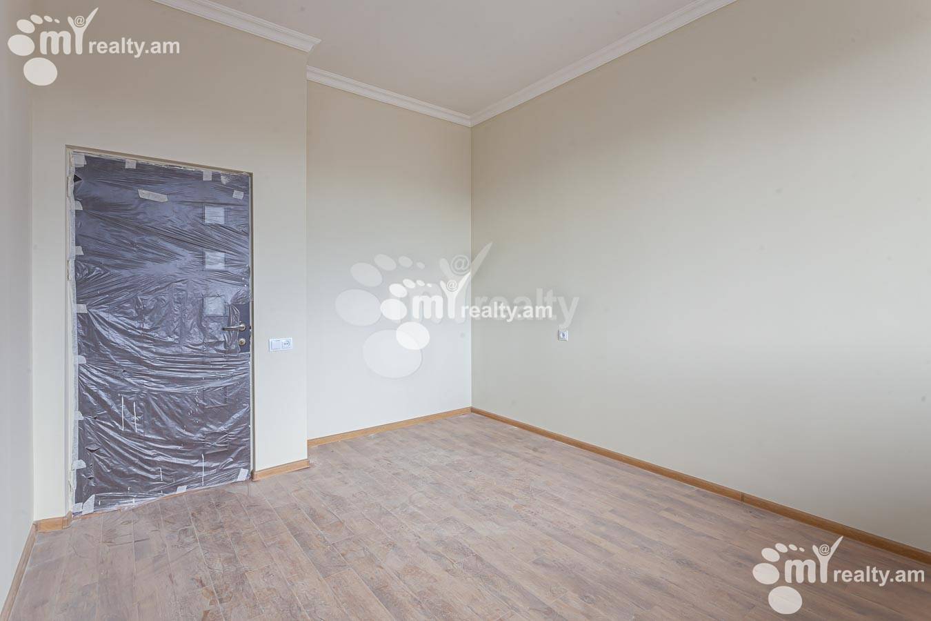 4 bedroom apartment for sale M․ Melqonyan str, Center Yerevan, 155075