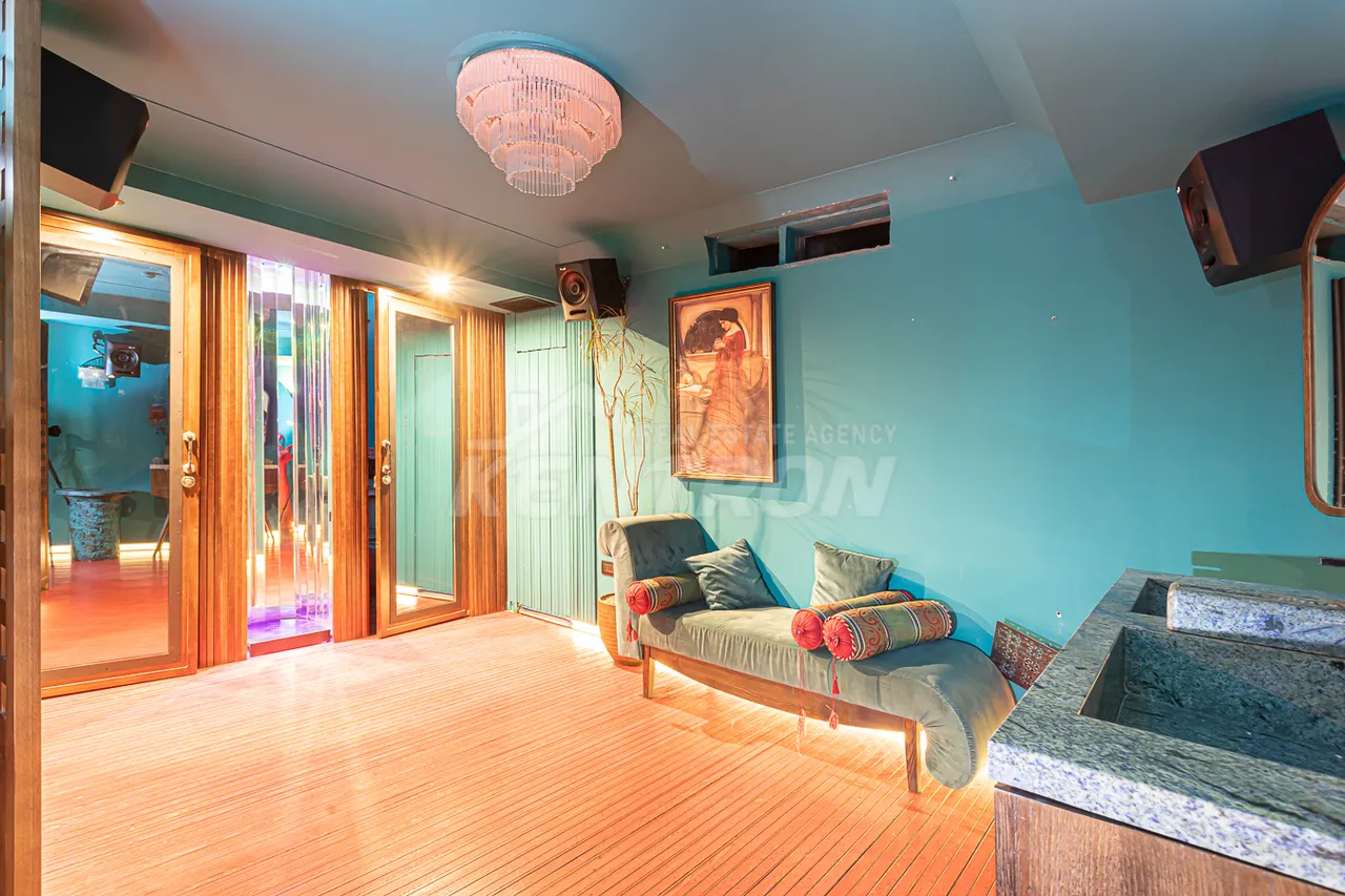 Commercial for rent خیابان ساریان, مرکز شهر ایروان, 157533