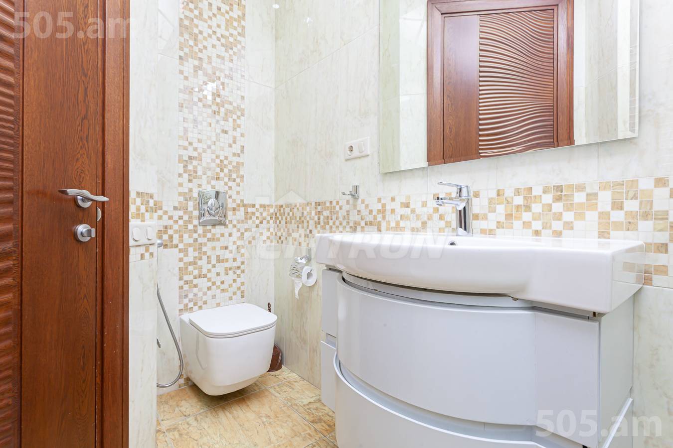 3 սենյականոց բնակարան վարձով Եկմալյան փող, Կենտրոն Երևան, 154624