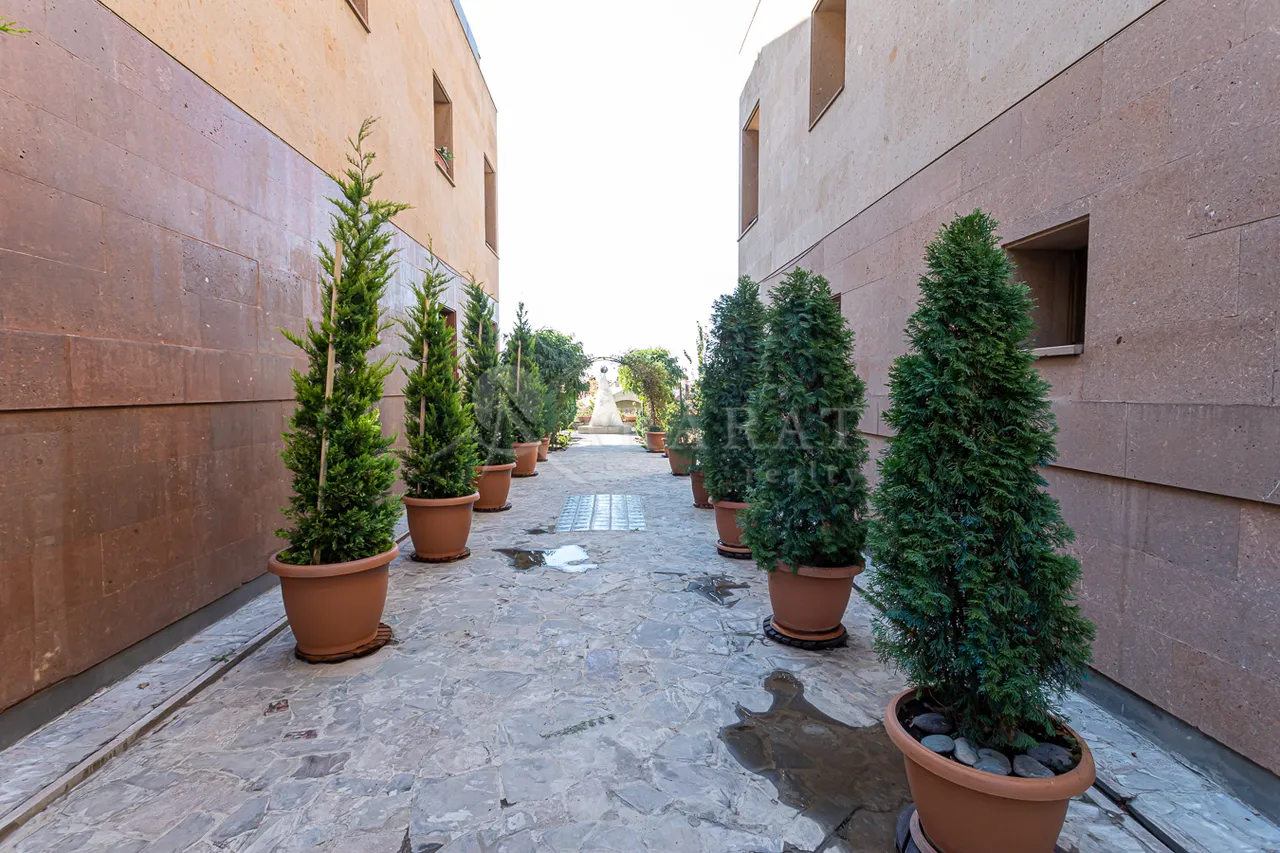 3 սենյականոց բնակարան վարձով Անտառային փող, Կենտրոն Երևան, 159000