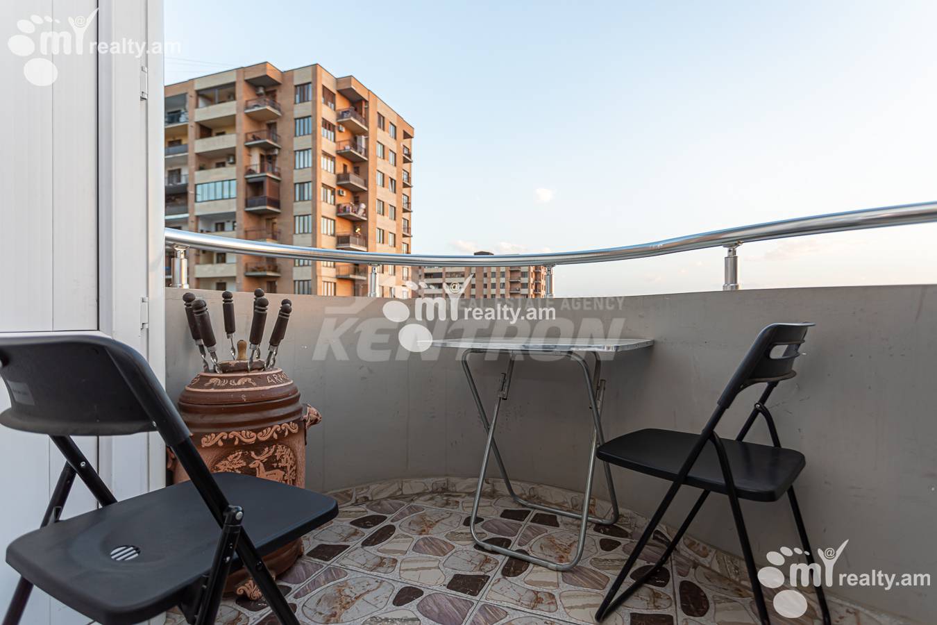 3 սենյականոց բնակարան  Միկոյան փող, Դավթաշեն Երևան, 156936