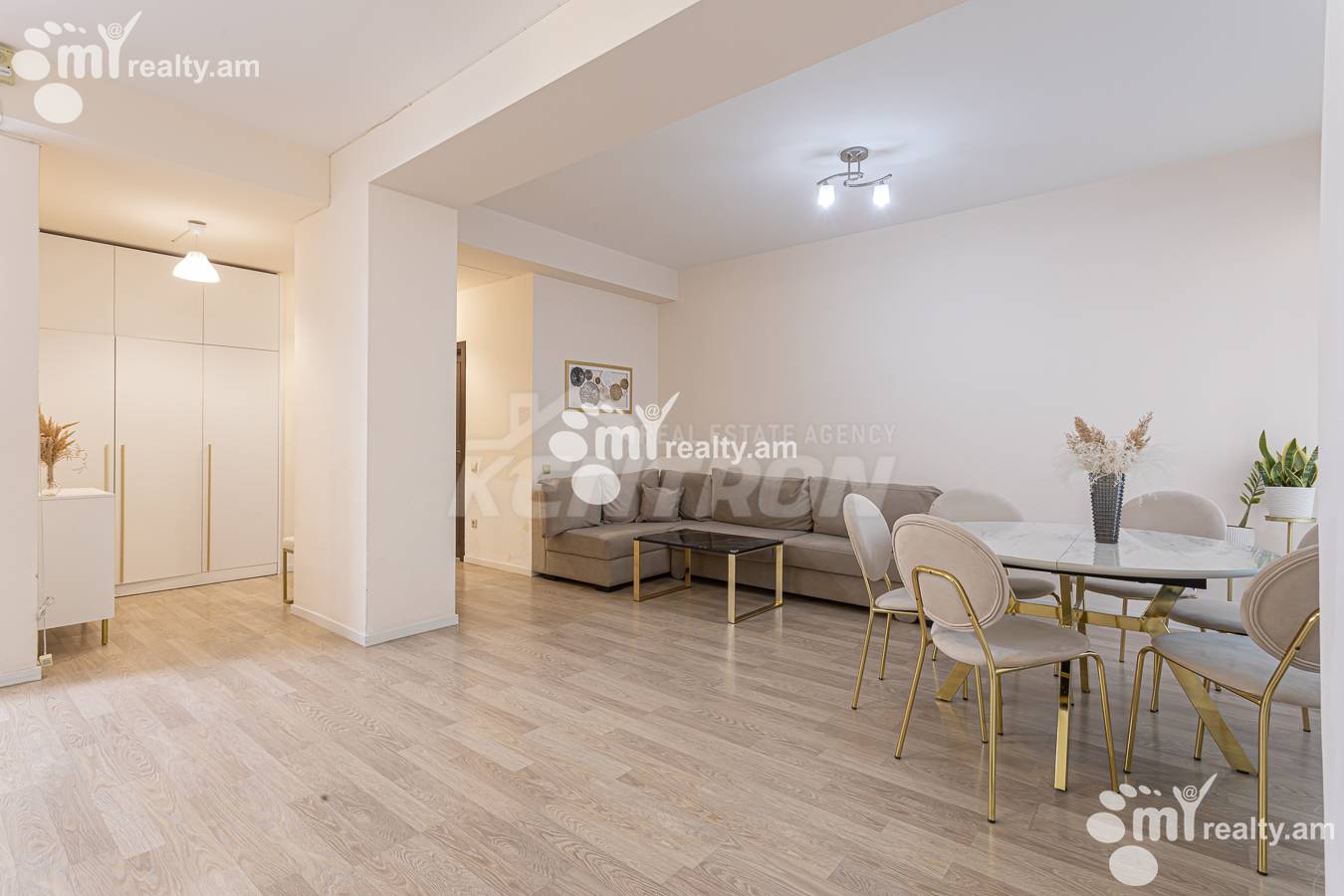 3 սենյականոց բնակարան  Միկոյան փող, Դավթաշեն Երևան, 156936