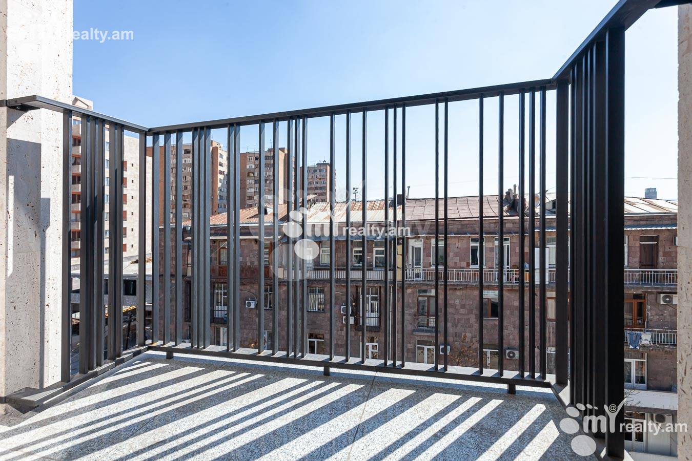 4 bedroom apartment for sale Leo St, Center Yerevan, 152660