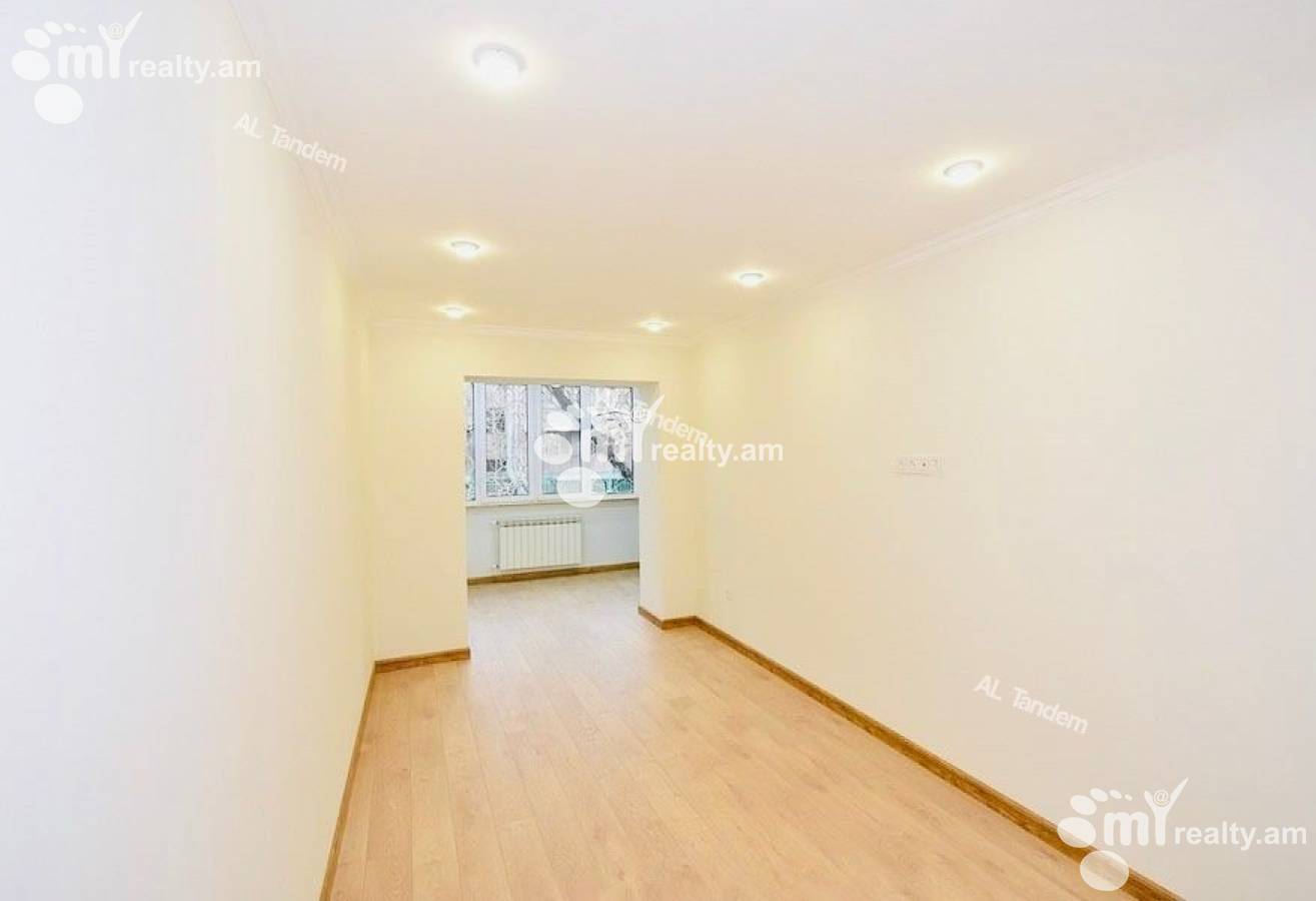 3 bedroom apartment for sale Abovyan St, Center Yerevan, 158491