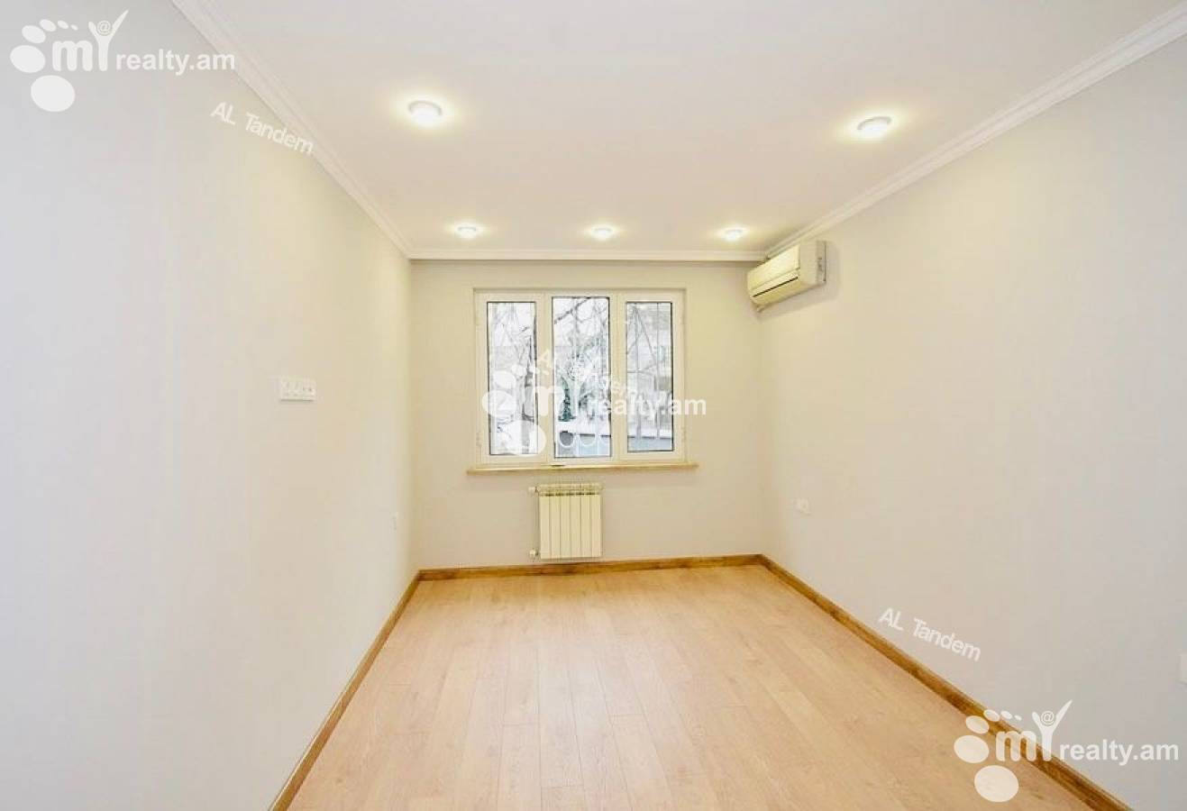 3 bedroom apartment for sale Abovyan St, Center Yerevan, 158491